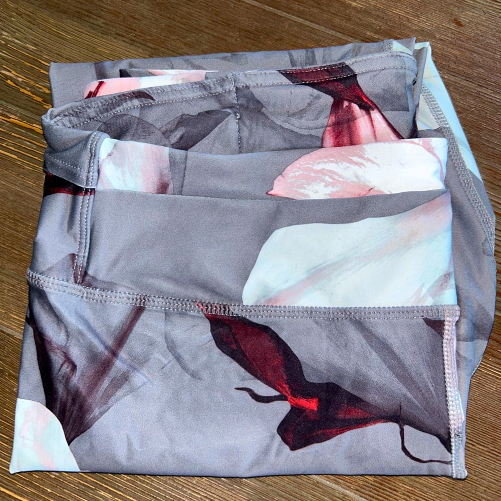 Fabletics cropped workout leggings